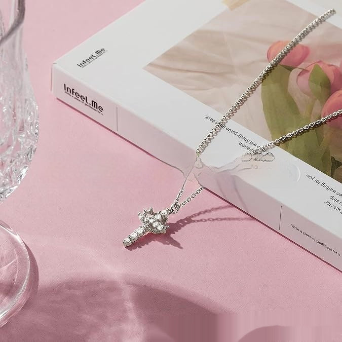 Tewiky Simple Crown & Cross
Pendant Choker Easter Necklace for Women & Men & Girls Pretty Crown Cross Necklace For Daily Party Clothing Decor Trendy All-match & Exquisite Jewelry gift Outdoorfun For Black Friday Christmas